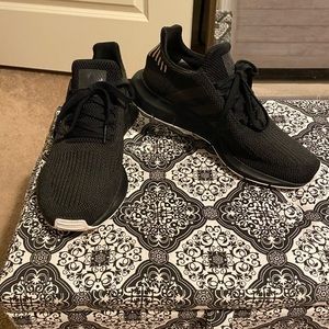 Womens Adidas Swift Run Sneakers